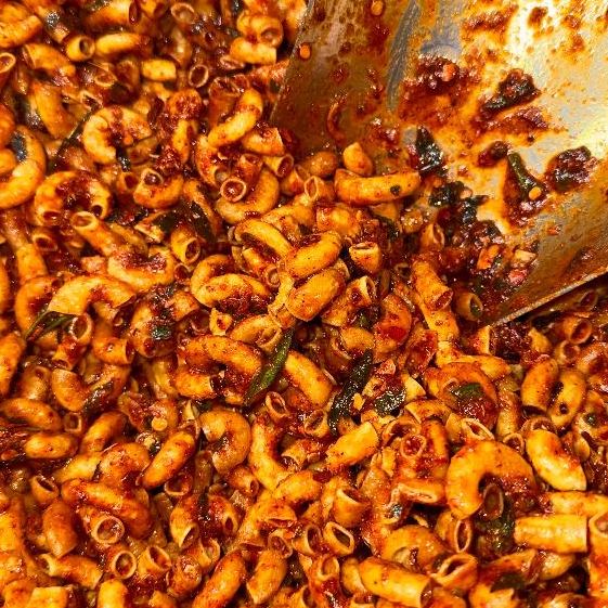 Makaroni Balado Daun Jeruk